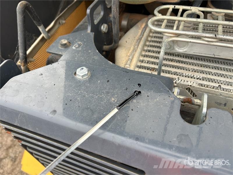 John Deere 333G Minicarregadeiras