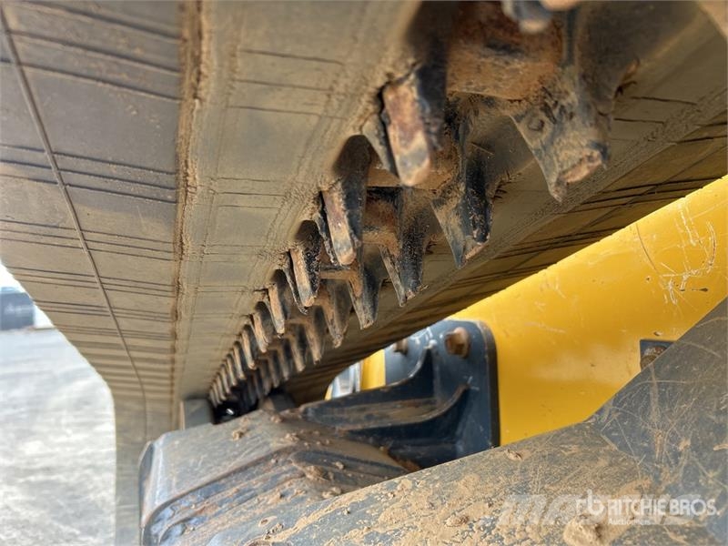 John Deere 333G Minicarregadeiras