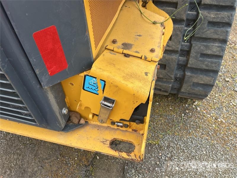 John Deere 333G Minicarregadeiras