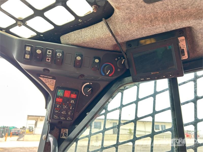 John Deere 333G Minicarregadeiras