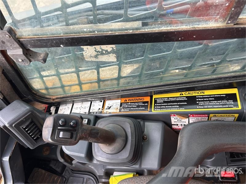 John Deere 333G Minicarregadeiras