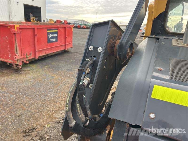 John Deere 333G Minicarregadeiras