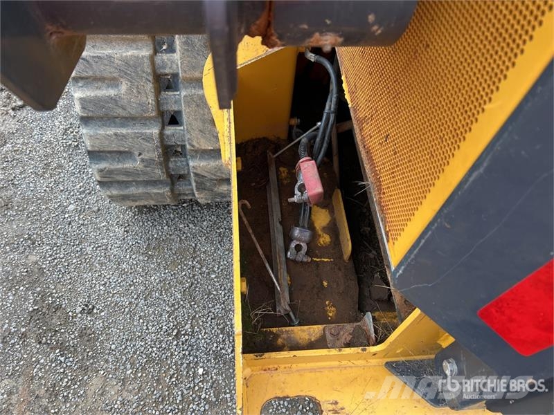 John Deere 333G Minicarregadeiras