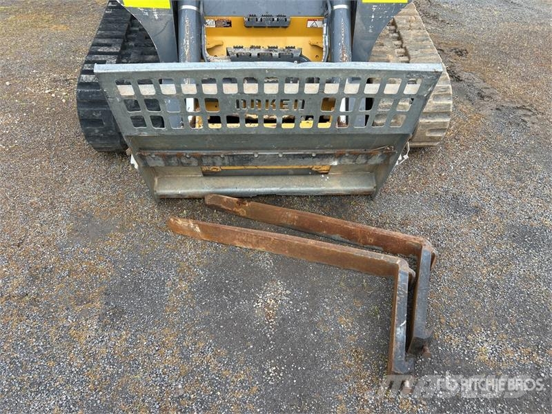 John Deere 333G Minicarregadeiras
