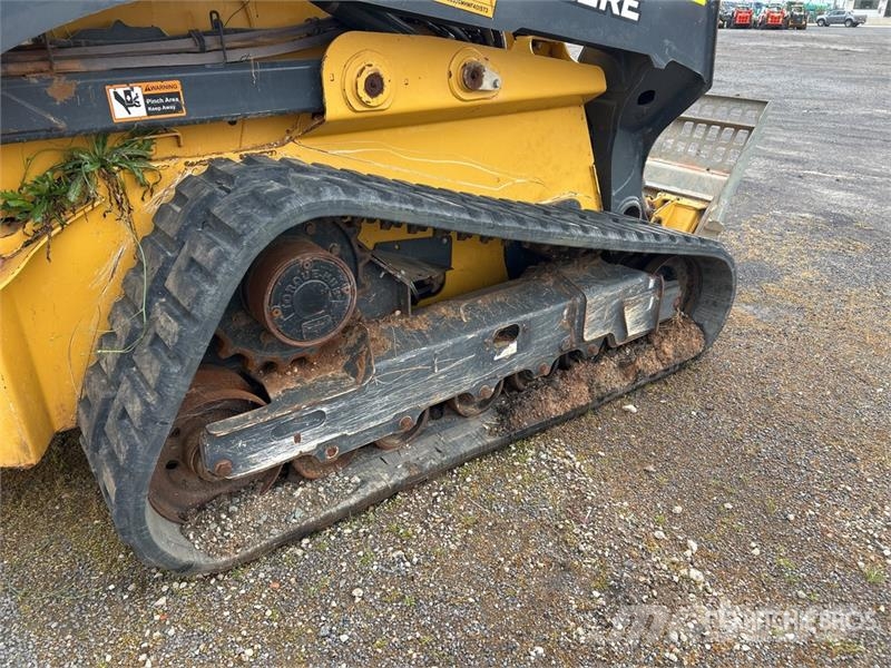 John Deere 333G Minicarregadeiras