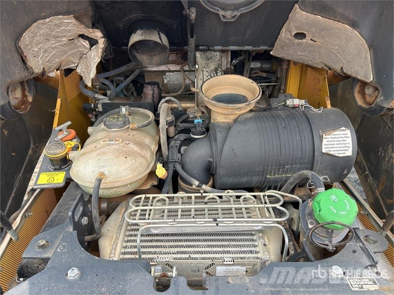 John Deere 333G Minicarregadeiras