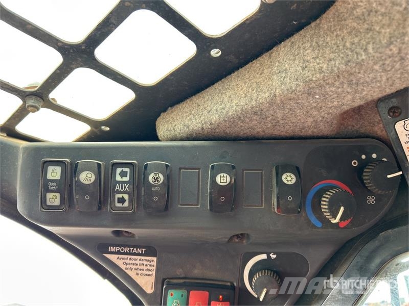 John Deere 333G Minicarregadeiras