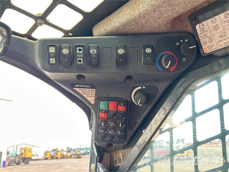 John Deere 333G Minicarregadeiras