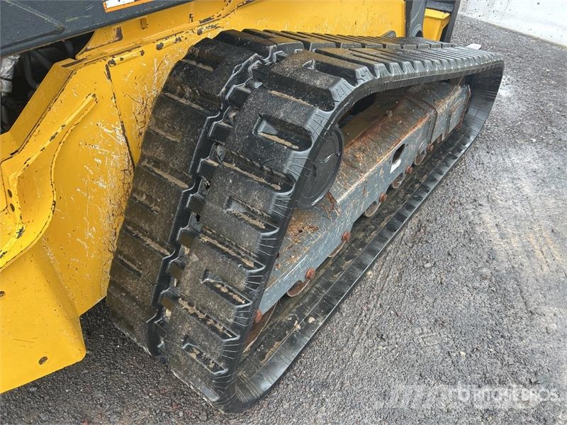 John Deere 333G Minicarregadeiras