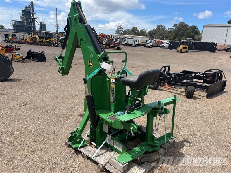 John Deere 485A Backhoe Attachment (Unused) 反向鏟