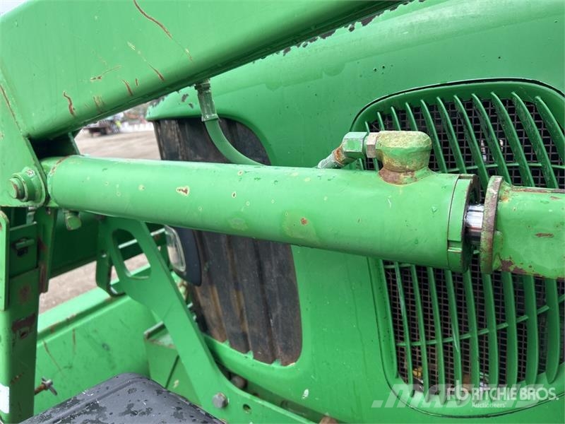 John Deere 6220 拖拉机/农用车