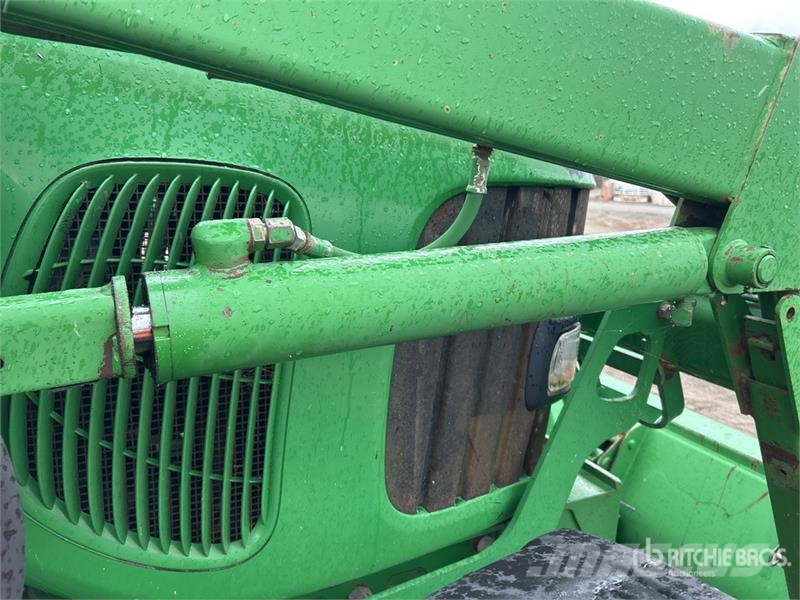 John Deere 6220 拖拉机/农用车