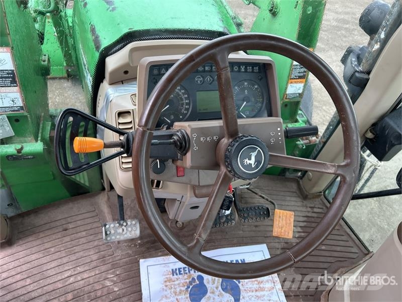 John Deere 6220 拖拉机/农用车