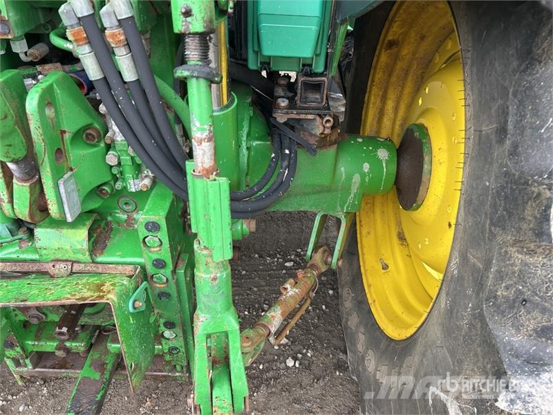 John Deere 6220 拖拉机/农用车