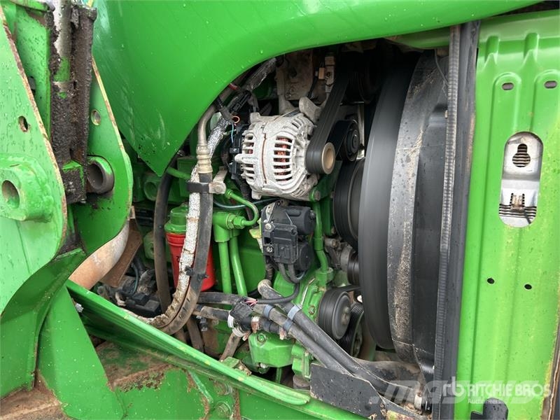 John Deere 6220 拖拉机/农用车
