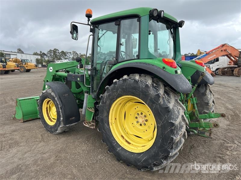 John Deere 6220 拖拉机/农用车