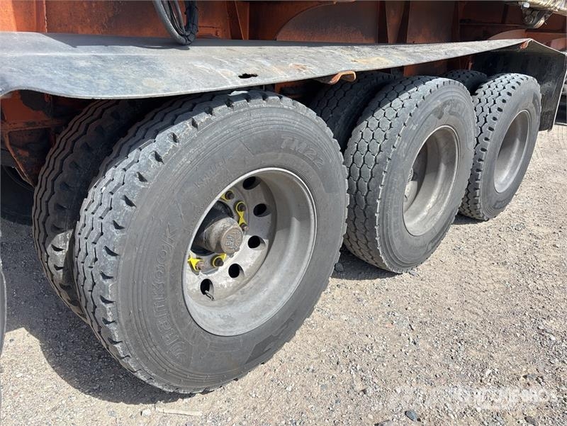  John Shephard 9.5 m Tri/A Side Dump Trailer مقطورات قلابة