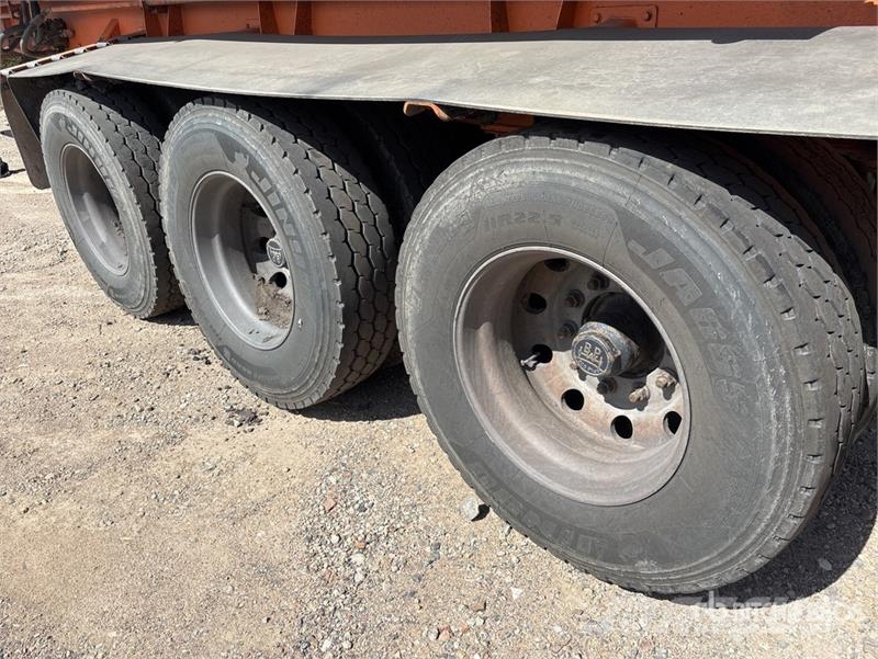  John Shephard 9.5 m Tri/A Side Dump Trailer مقطورات قلابة