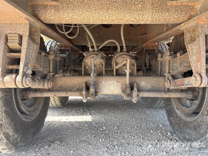  John Shephard 9.5 m Tri/A Side Dump Trailer مقطورات قلابة