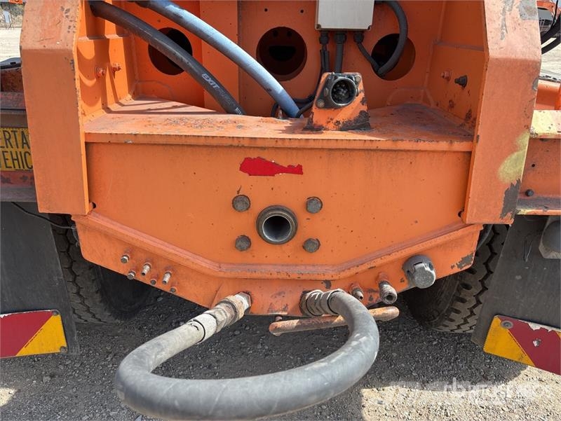  John Shephard 9.5 m Tri/A Side Dump Trailer مقطورات قلابة