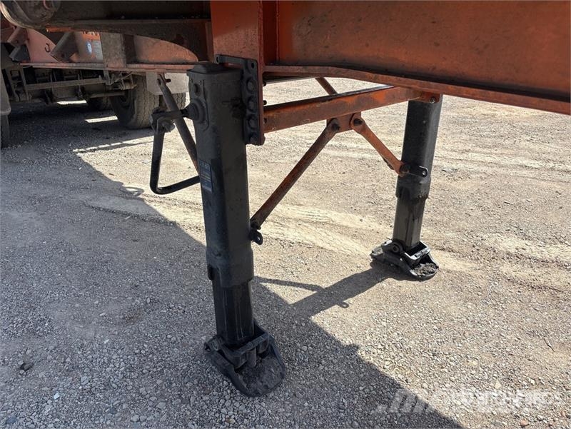  John Shephard 9.5 m Tri/A Side Dump Trailer مقطورات قلابة