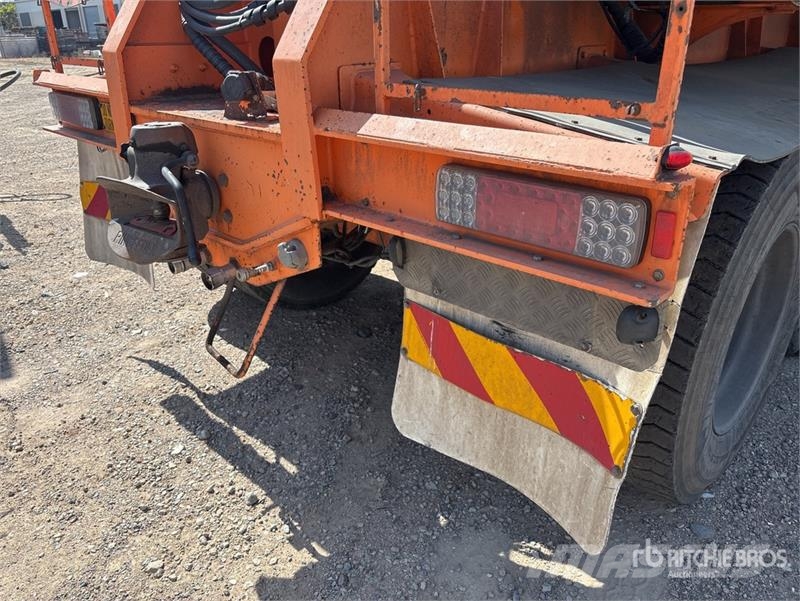  John Shephard 9.5 m Tri/A Side Dump Trailer مقطورات قلابة