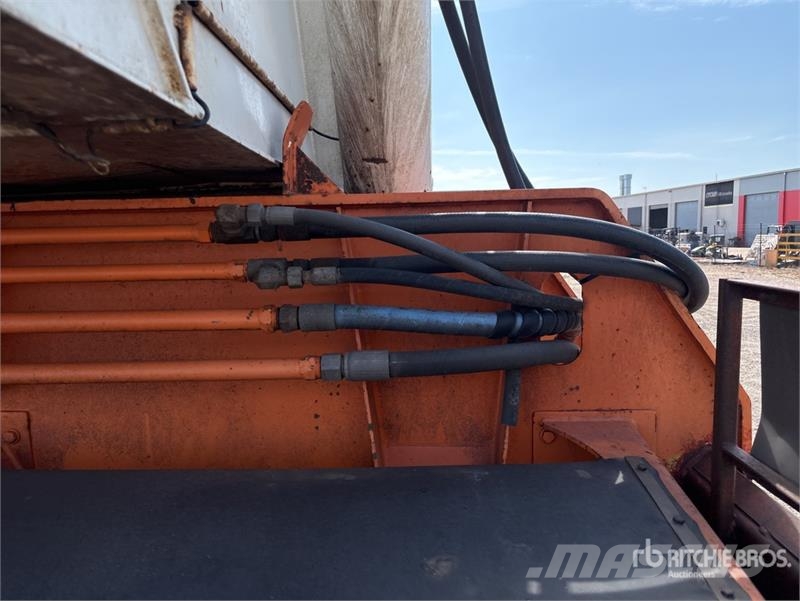  John Shephard 9.5 m Tri/A Side Dump Trailer مقطورات قلابة