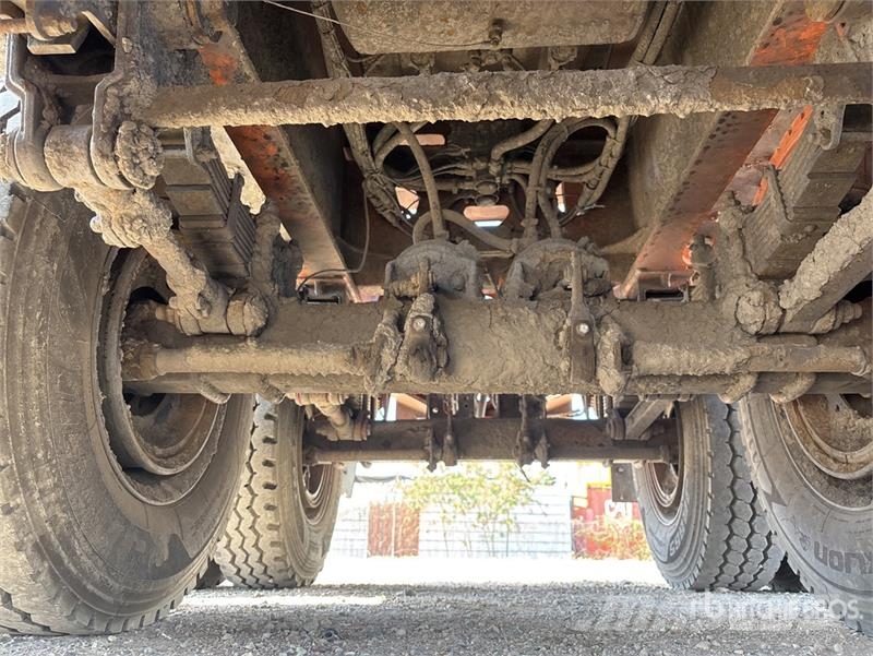  John Shephard 9.5 m Tri/A Side Dump Trailer مقطورات قلابة