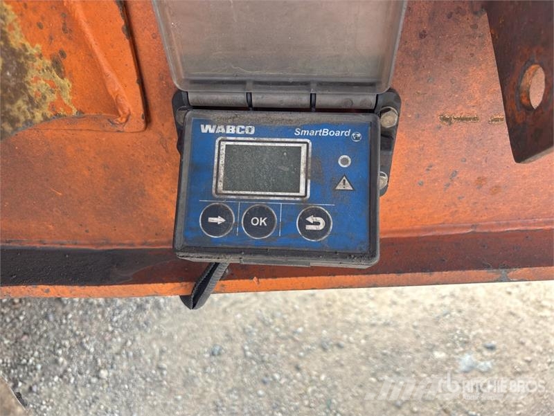  John Shephard 9.5 m Tri/A Side Dump Trailer مقطورات قلابة
