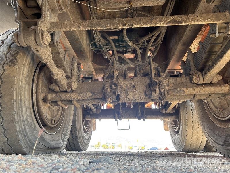  John Shephard 9.5 m Tri/A Side Dump Trailer مقطورات قلابة