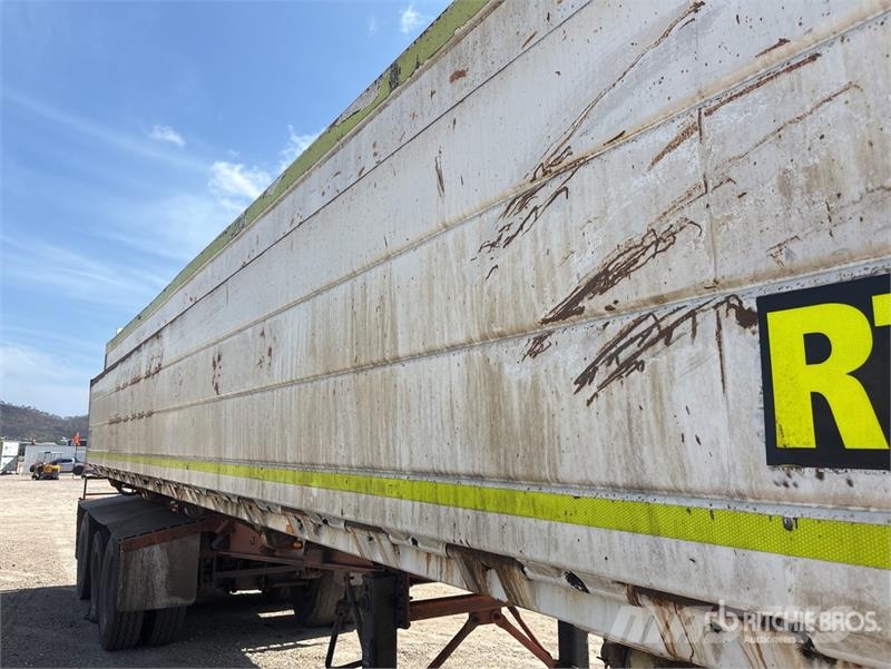  John Shephard 9.5 m Tri/A Side Dump Trailer مقطورات قلابة