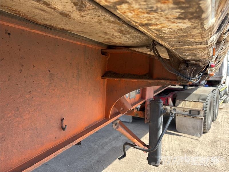  John Shephard 9.5 m Tri/A Side Dump Trailer مقطورات قلابة