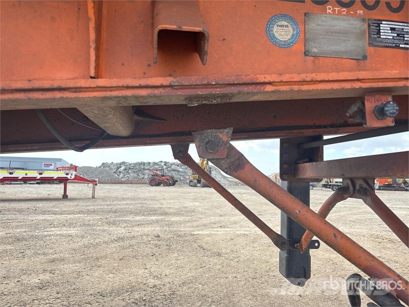  John Shephard 9.5 m Tri/A Side Dump Trailer مقطورات قلابة