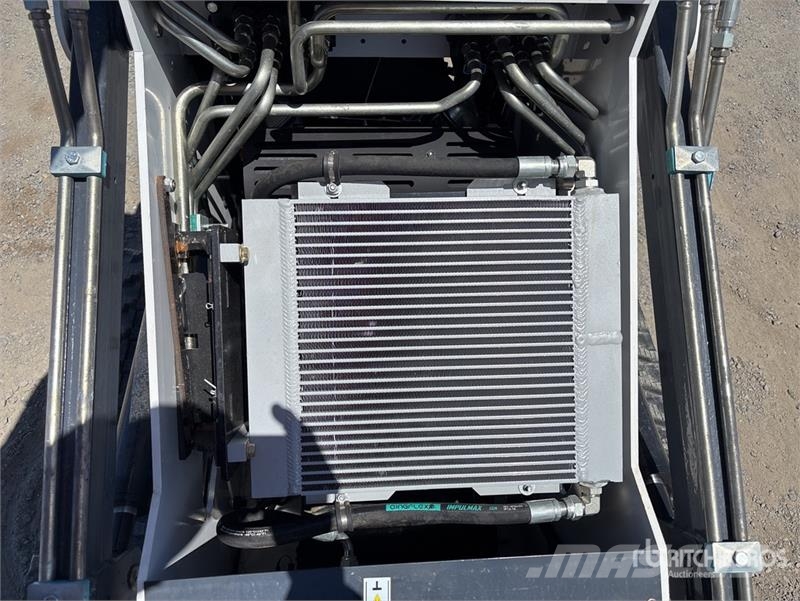 JQ Power JQ400 Lietoti riteņu kompaktiekrāvēji