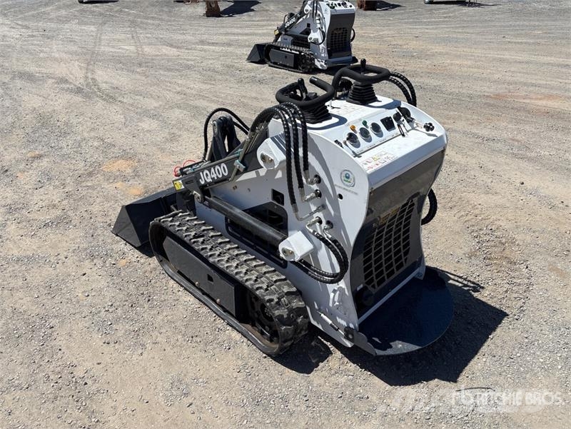 JQ Power JQ400 Lietoti riteņu kompaktiekrāvēji