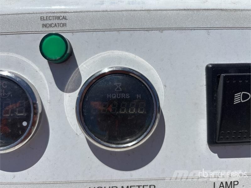 JQ Power JQ400 Lietoti riteņu kompaktiekrāvēji