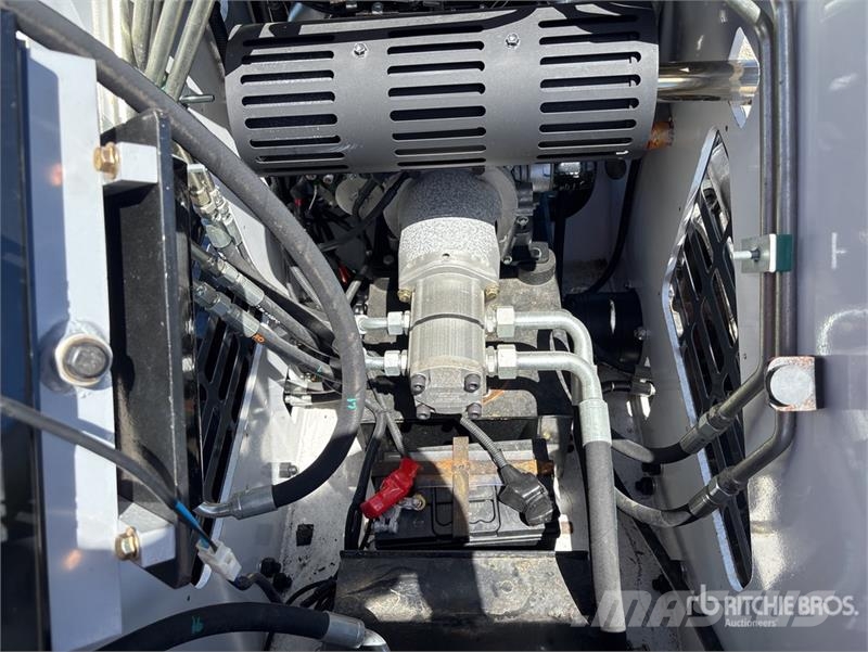 JQ Power JQ400 Lietoti riteņu kompaktiekrāvēji