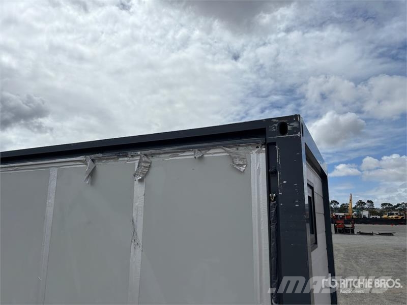  JQ SHELTER 2120 5.9 m x 6.2 m Portable Expandable  Altri rimorchi