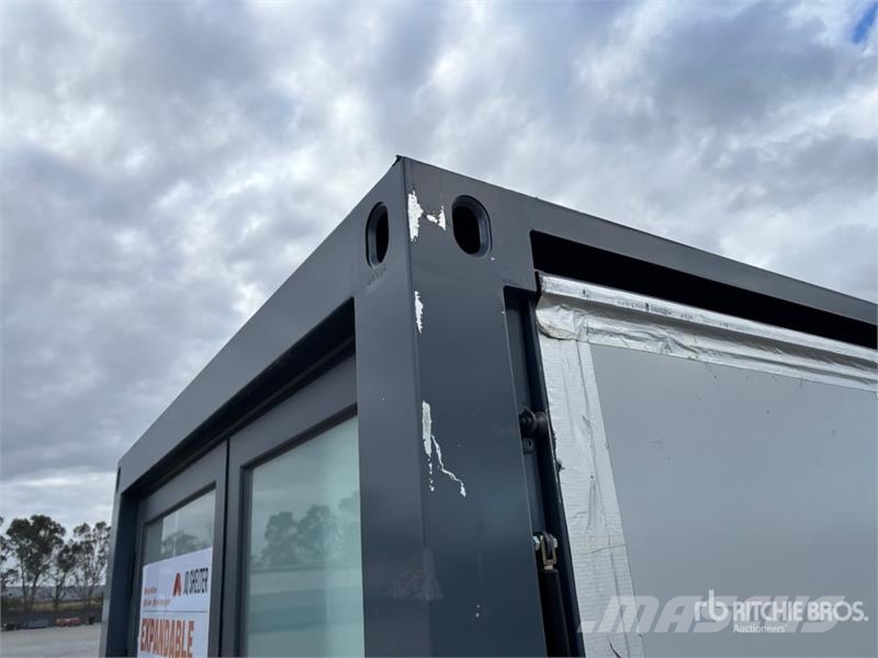 JQ SHELTER 2120 5.9 m x 6.2 m Portable Expandable Λοιπές ρυμούλκες