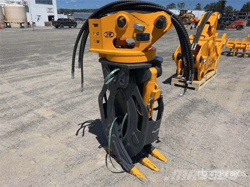 JW 04G Q/C Rotating Excavator Grapple - Fits 4 - 8 抓斗