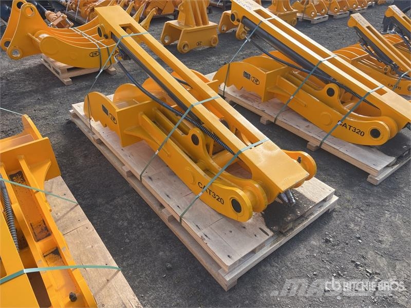  JW 08T 800 mm Hydraulic Excavator Thumb - Fits 20- Buckets