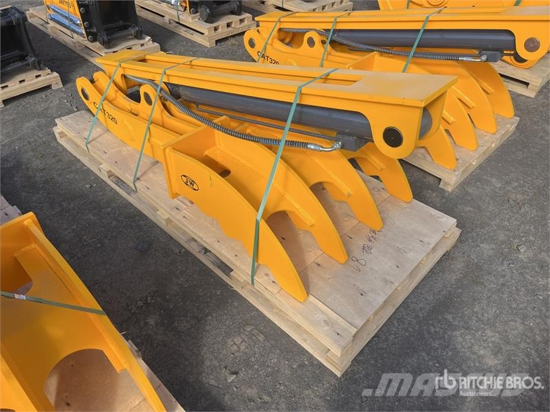  JW 08T 800 mm Hydraulic Excavator Thumb - Fits 20- Buckets