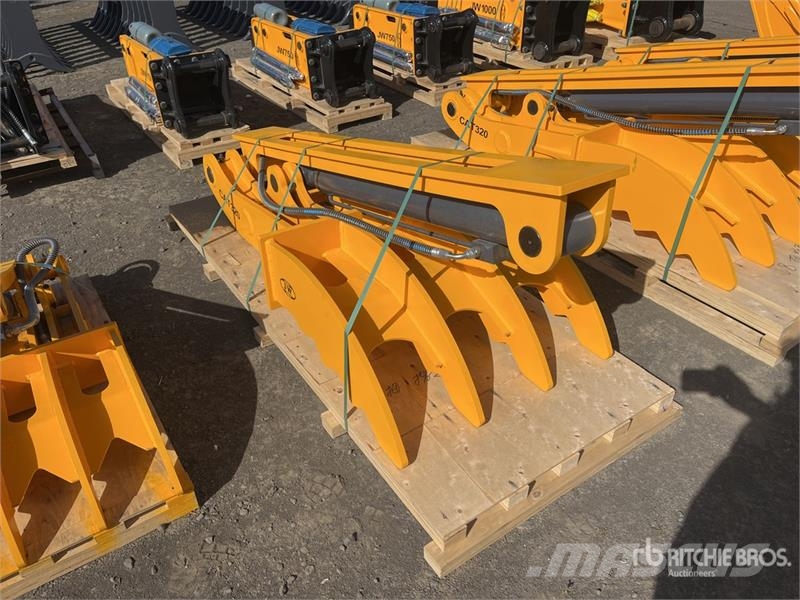 JW 08T 810 mm Hydraulic Excavator Thumb - Fits 20- Buckets