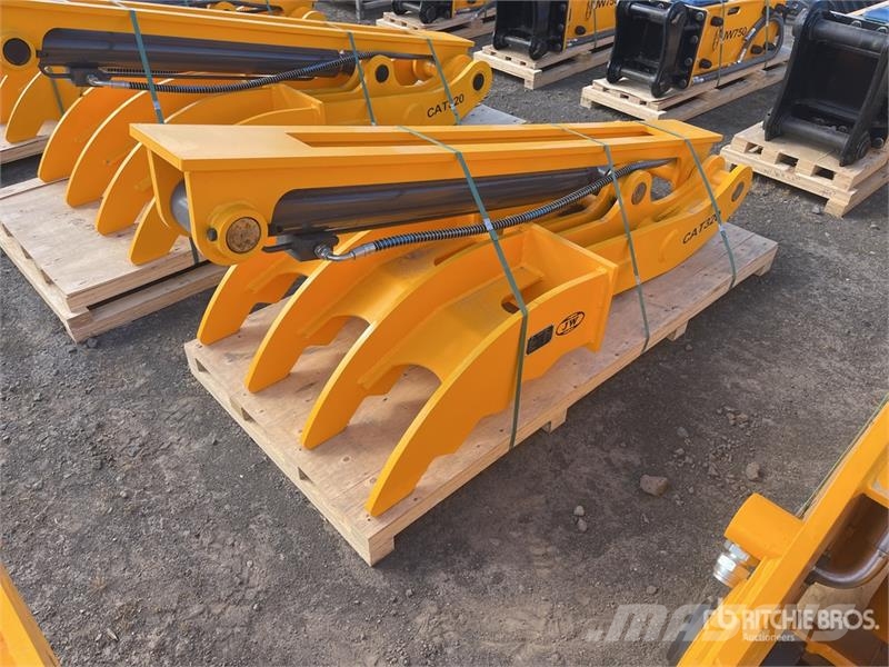  JW 08T 810 mm Hydraulic Excavator Thumb - Fits 20- Buckets