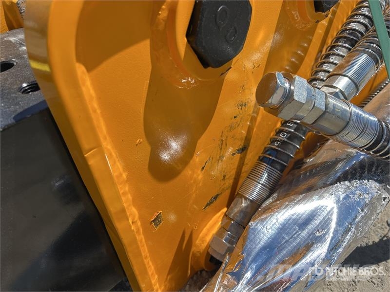  JW 1000t Q/C Hydraulic Breaker - Fits 12 - 17 Ton  破碎锤