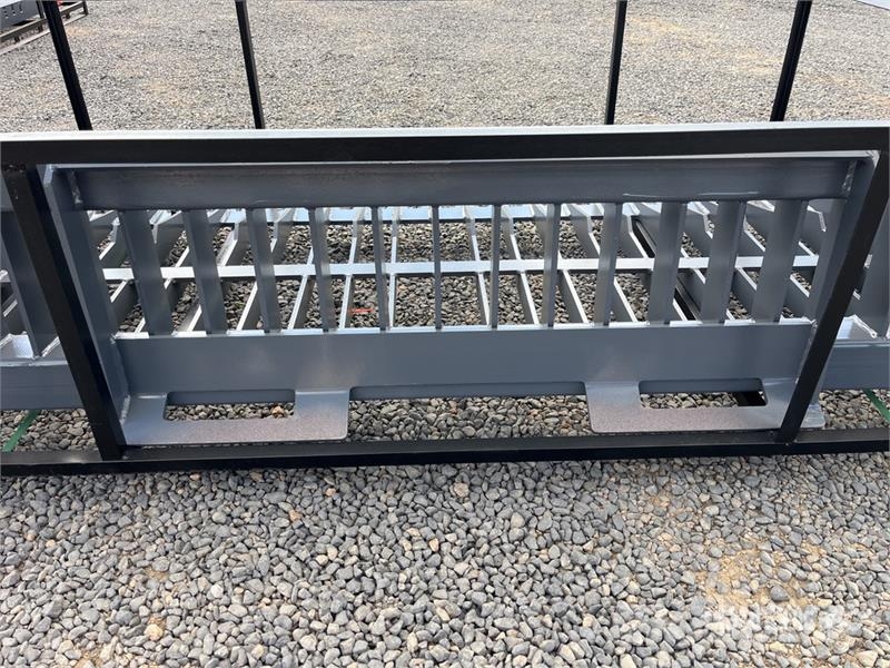  JW LSSB-78 1970 mm Skeleton Skid Steer Bucket (Unu Buckets