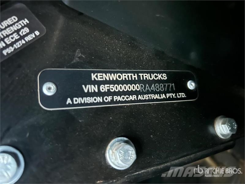 Kenworth C509 6x4 T/A Sleeper Truck Tractor Traktorske jedinice