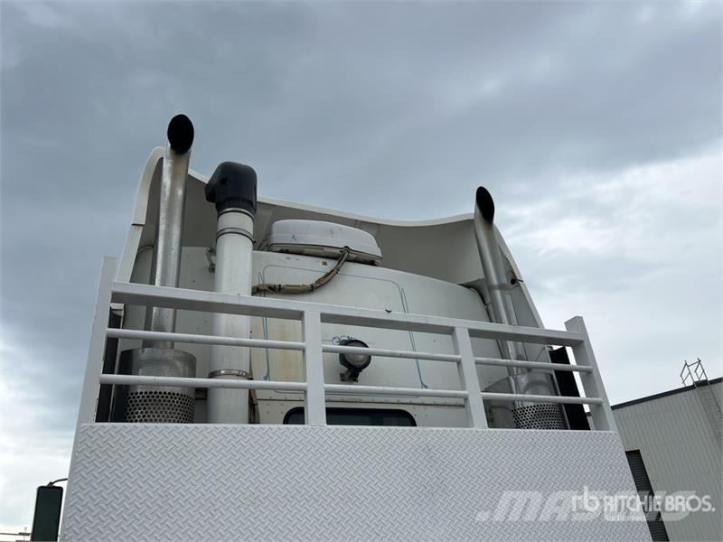 Kenworth K104 6x4 Sleeper Equipment Transport Truck Other trucks