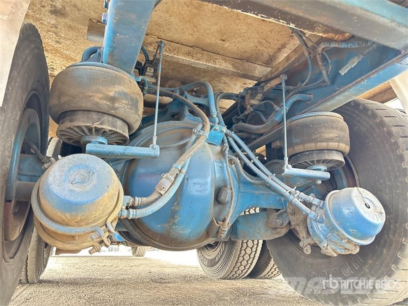 Kenworth K104 6x4 Sleeper Equipment Transport Truck Other trucks