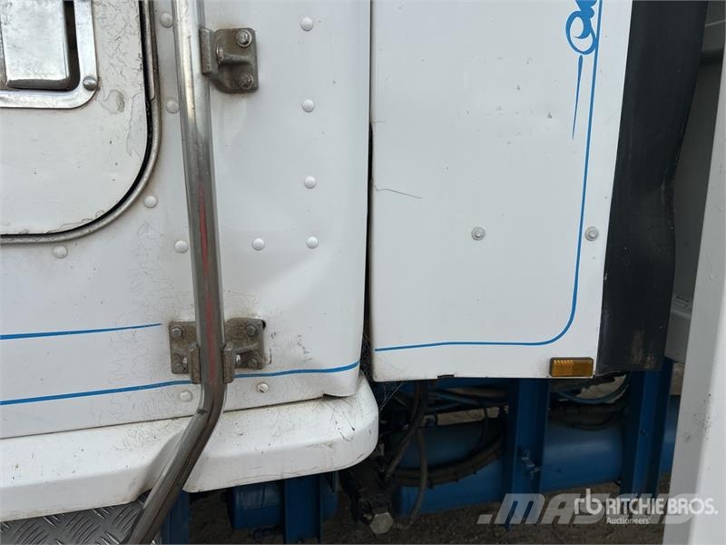 Kenworth K104 6x4 Sleeper Equipment Transport Truck Other trucks